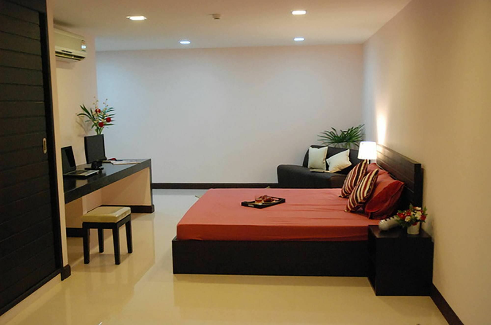 Mok Mek 72 Hotel Bangkok Luaran gambar